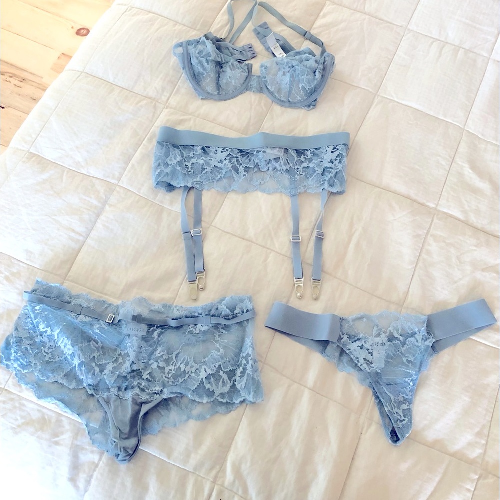 Light blue stretch Leavers lace La Perla balconette set